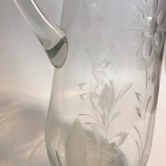 Vintage etched glass crystal pinched pitcher - Picture 8 of 14